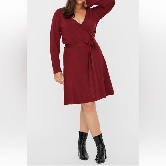 Long Sleeve Wrap Dress‎ - Picture 5 of 7
